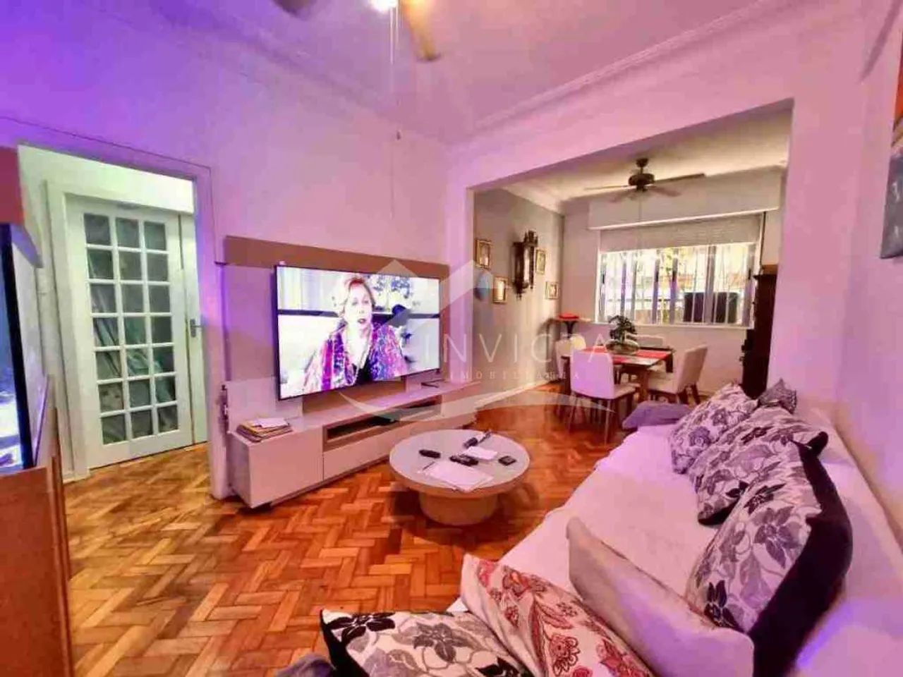 Três quartos a 15 metros da Praia !!