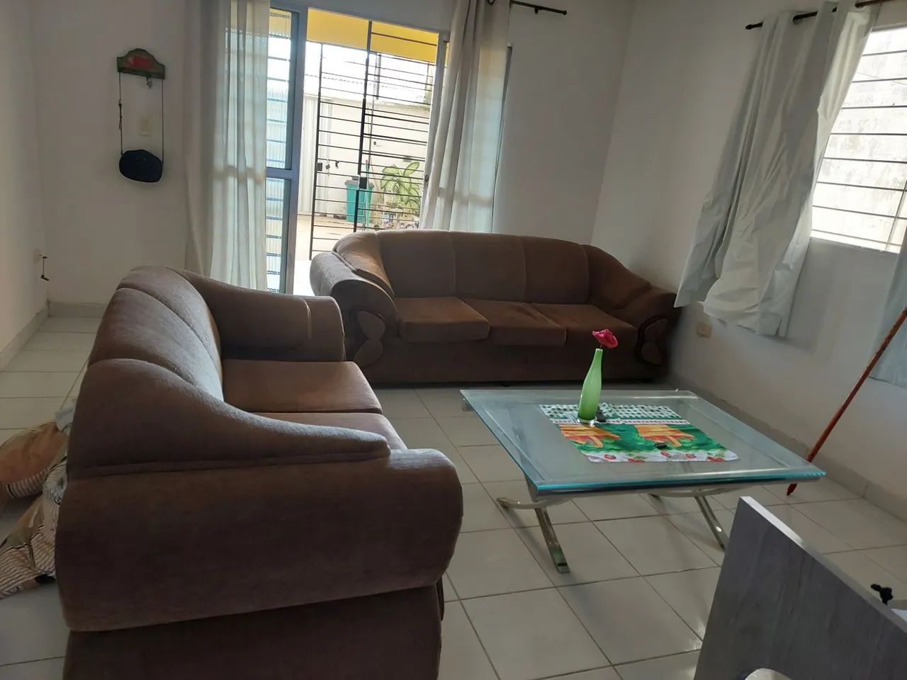 Lindo sofá em madeira no precinho  - Foto 3