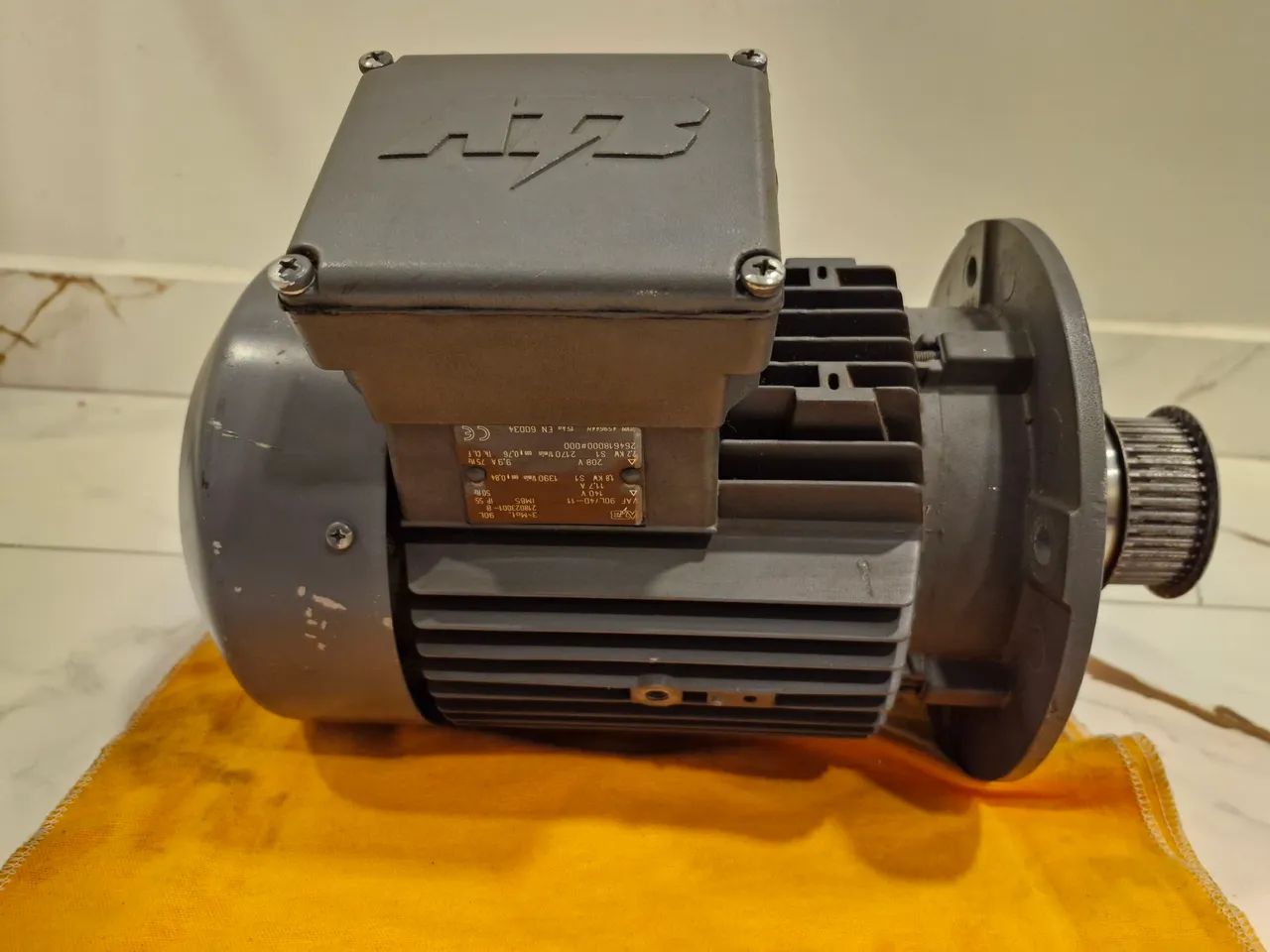 Motor Elétrico Trifásico Importado ATB 3cv (Flangeado IMB5) - Perfeito Estado - Foto 2