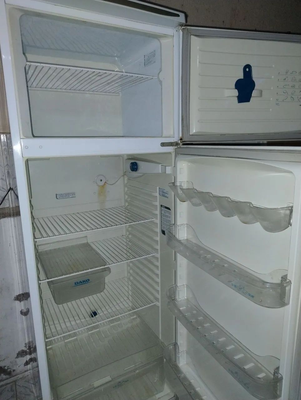 GELADEIRA DAKO 270L - CONSERVADA! OPORTUNIDADE IMPERDÍVEL!  - Foto 2