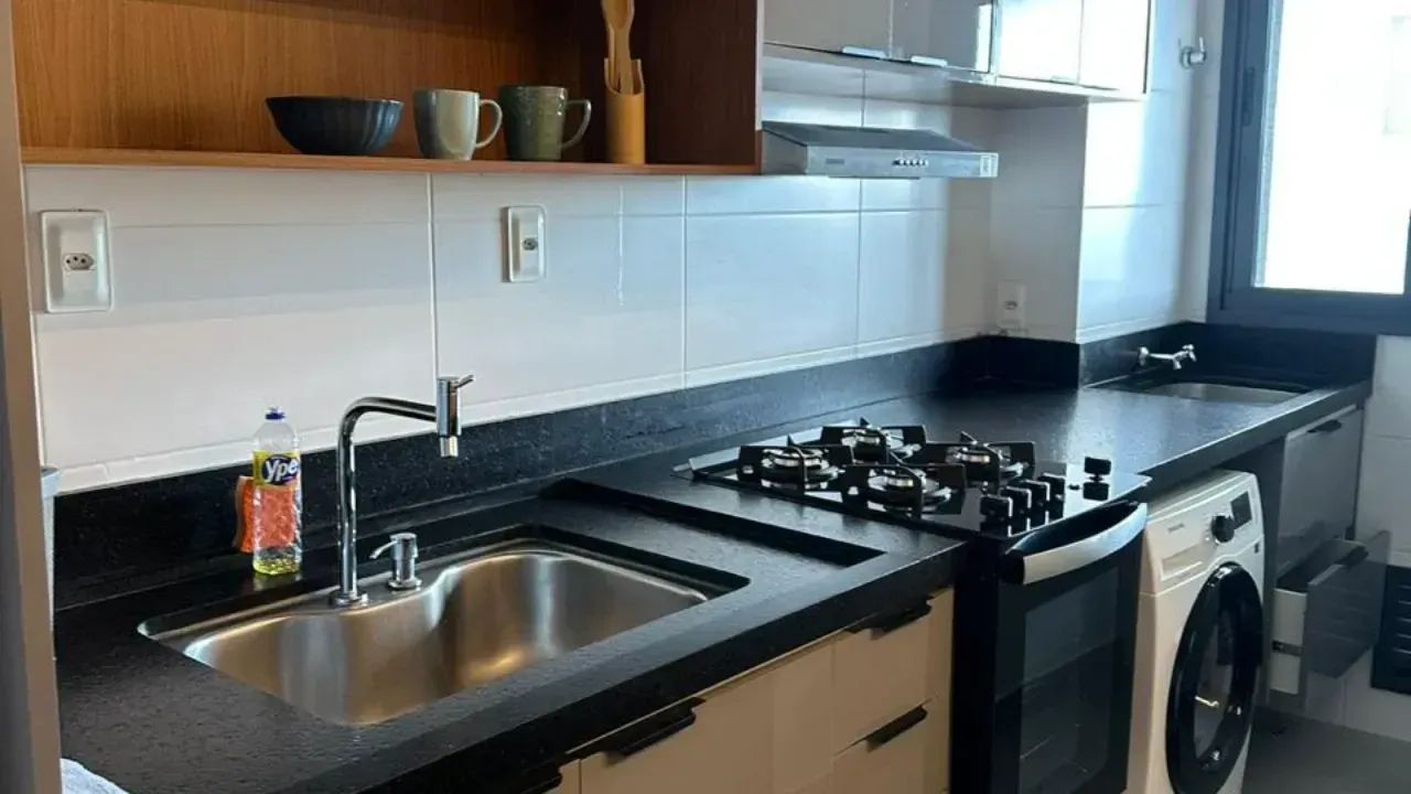 Vendo apartamento Urbanit Mobiliado - 52m com 2 vagas - Foto 2