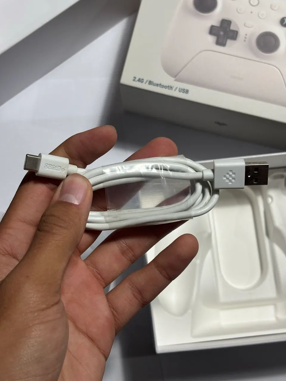 Controle 8BitDo Ultimate 2 branco - Foto 2