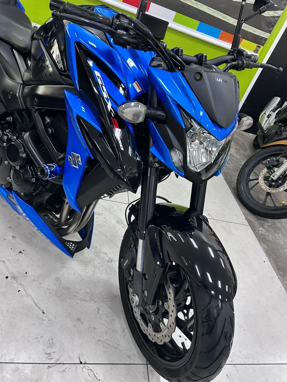 SUZUKI GSX S 750A - Foto 5