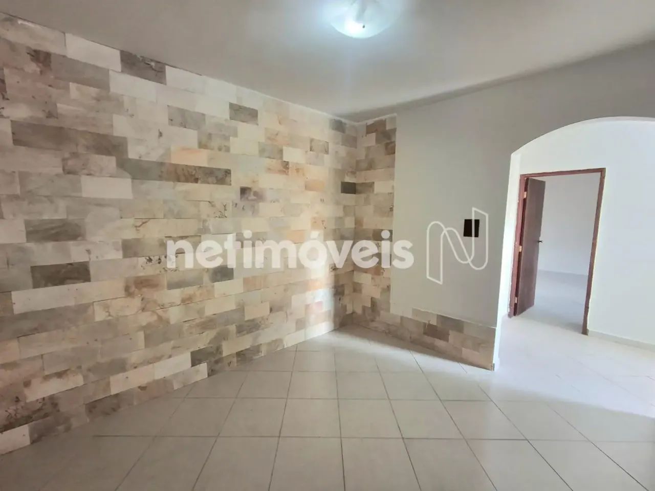Casa Comercial para alugar no bairro Caiçara Adelaide, com 70 m²; de área. - Foto 3