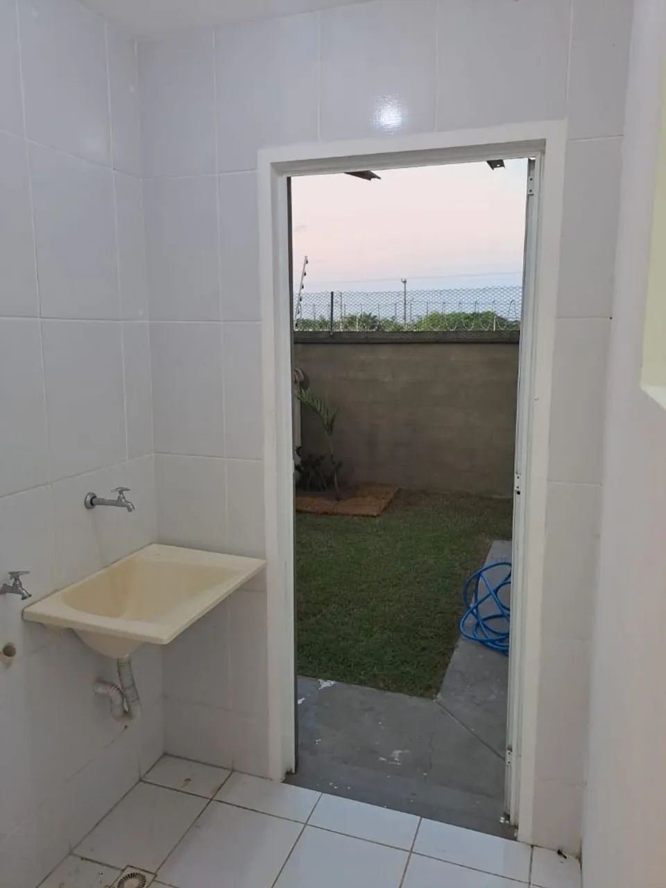 "Apartamento térreo de 2 quartos com suíte e ampla área externa privativa de 54m²" - Foto 5