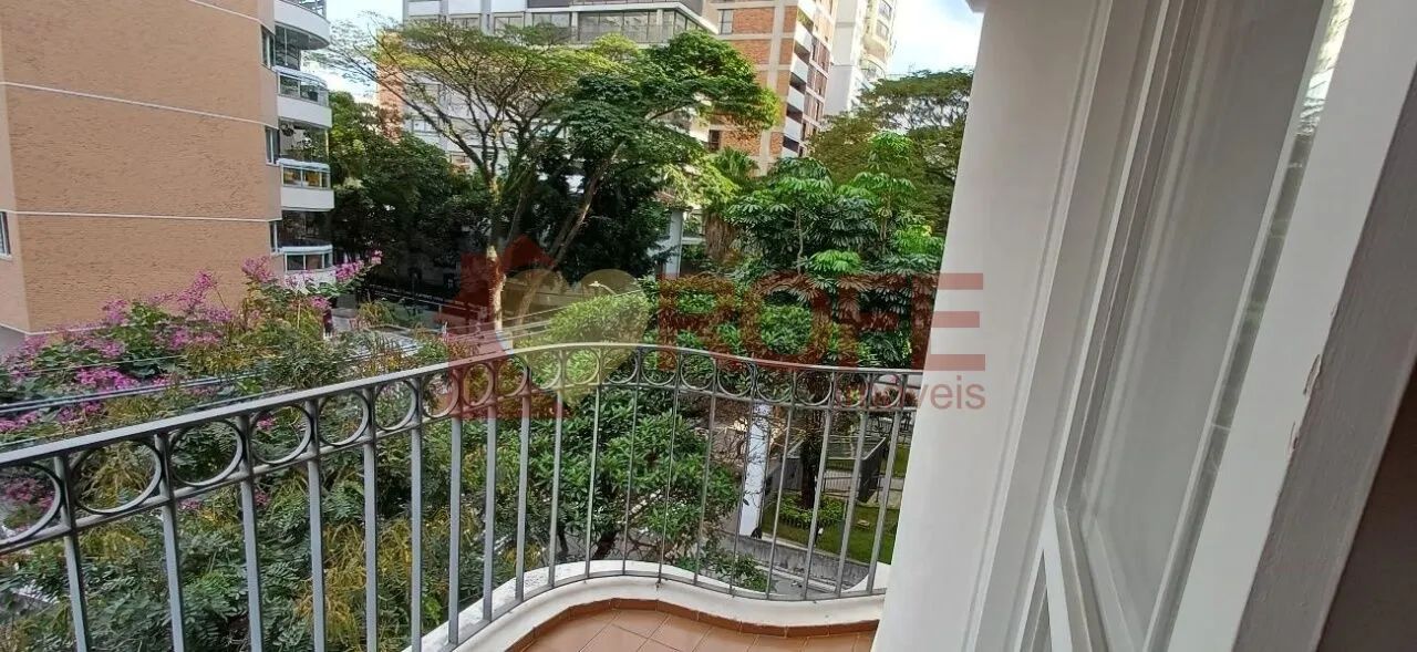 Apartamento para locação no Itaim Bibi com 81 m², 3 dormitórios e 1 vaga
