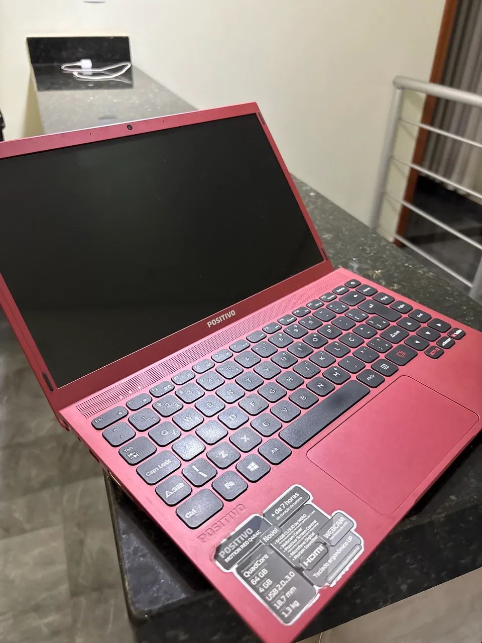 Notebook positivo Motion red Q464C