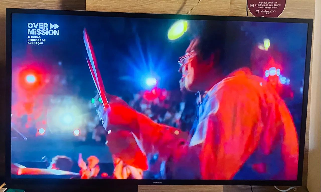 Vendo um tv smart 43 polegadas semi nova com nota fiscal - Foto 4