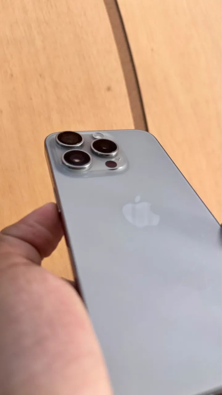 iPhone 15 Pro 256GB - Foto 2