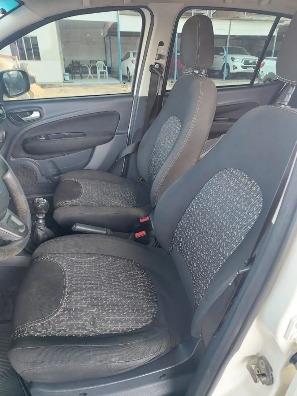 Fiat Uno Evolution 1.4 Fire Flex 8V 5P 2015 - Foto 5