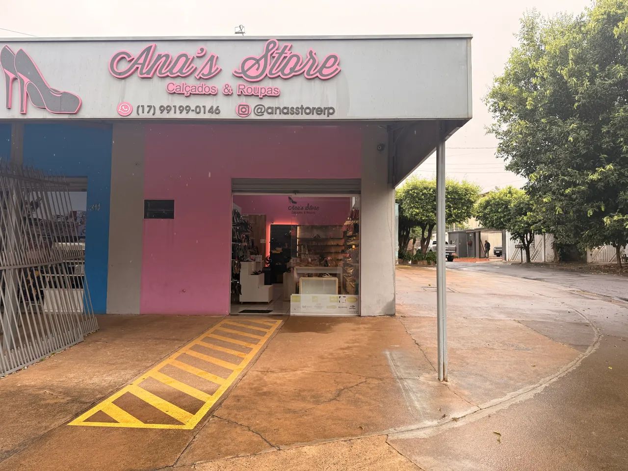 Vende-se loja de calçados,completa e pronta para trabalhar!