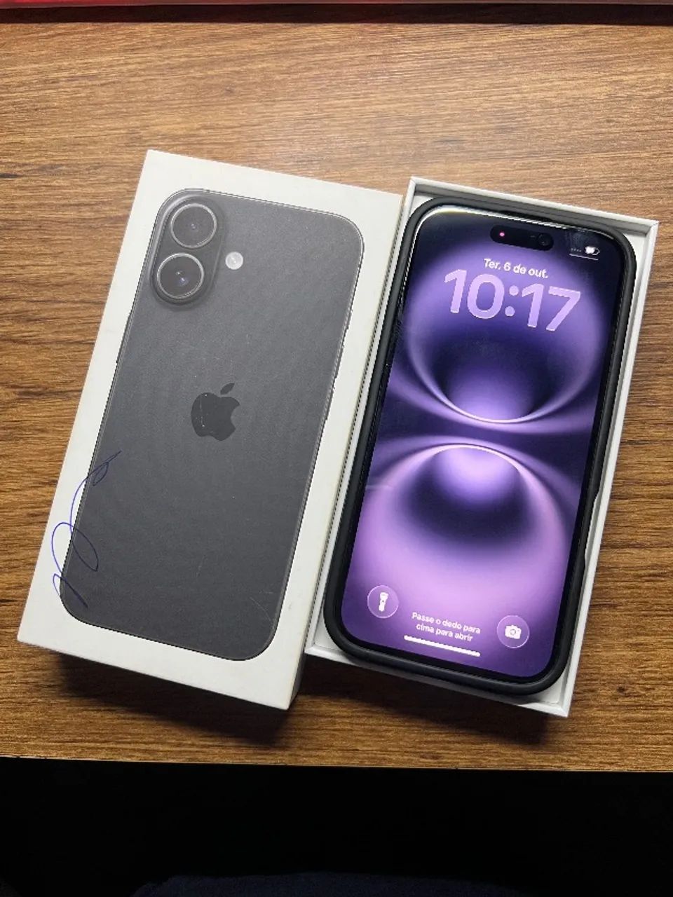 iPhone 16 