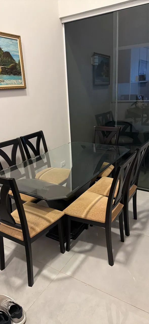 Vende-se Jogo de Jantar - Mesa c/ 6 Cadeiras - Foto 2