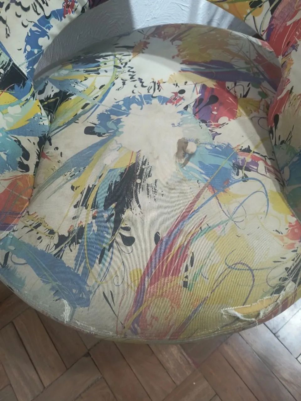 Poltrona Giratória Decorativa moderna e funcional, de alta durabilidade - Base Metálica - Foto 2