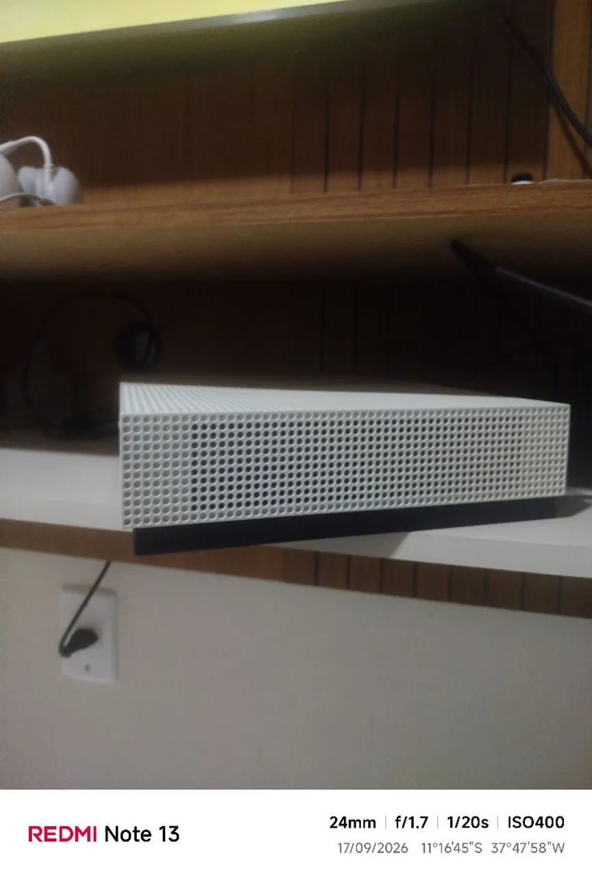 Xbox one S bem conservado e com uma ótima qualidade  - Foto 2