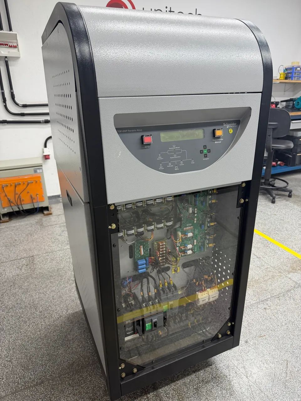 No Break Schneider 30KVA 380V Trifásico  - Foto 2