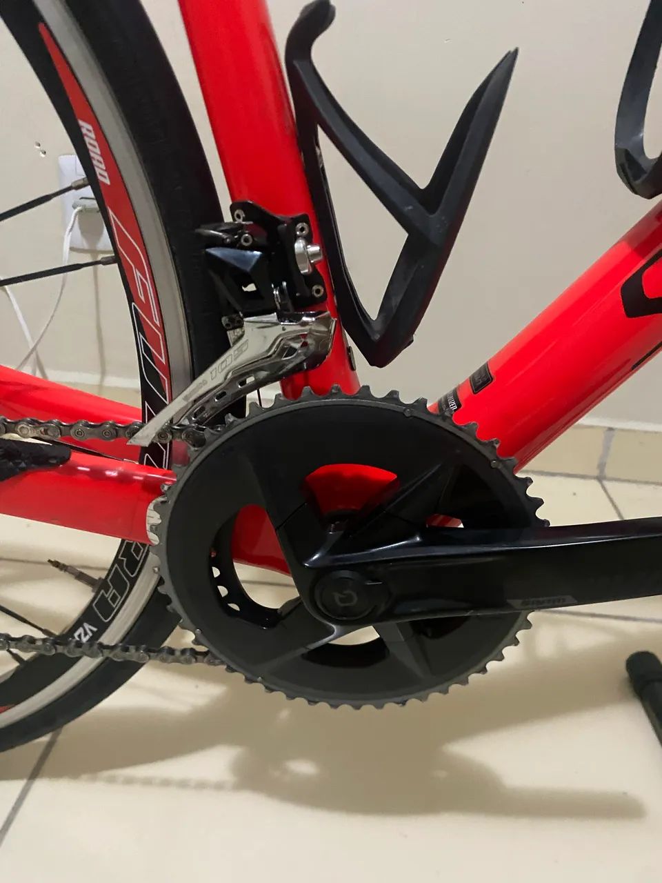 speed specialized carbono t52 com pé de vela rival medidor de potência  - Foto 2