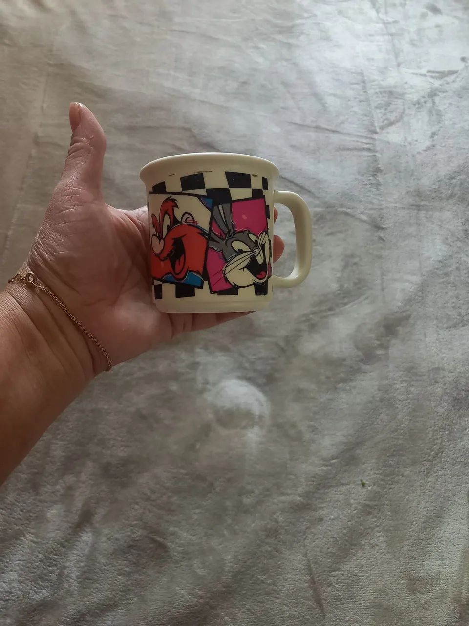 ANTIGUIDADE  CANECA LOONEY TUNNES  ANOS 90 - Foto 5