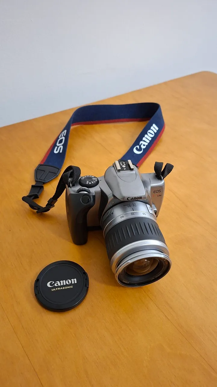 Canon EF-S 18-55mm f/4-5.6 IS STM - Câmeras e Filmadoras