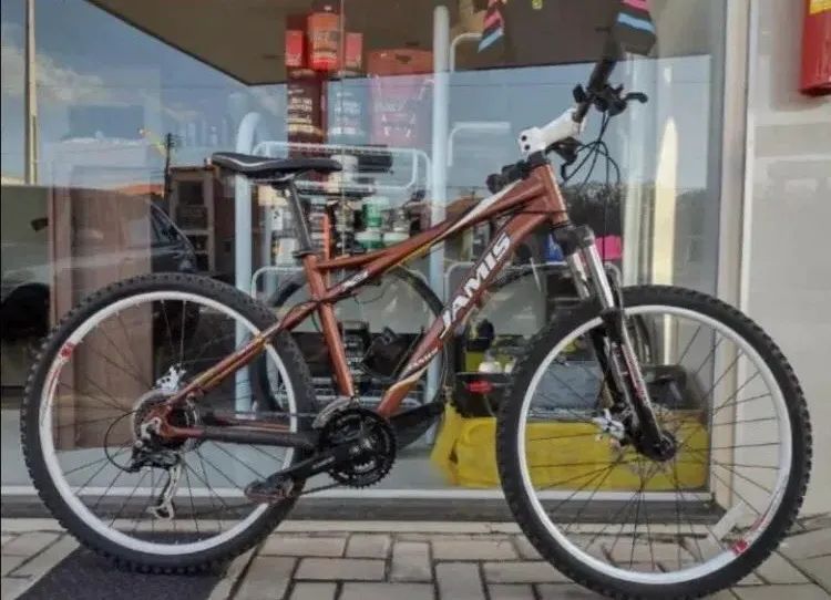 BICICLETA JAMIS