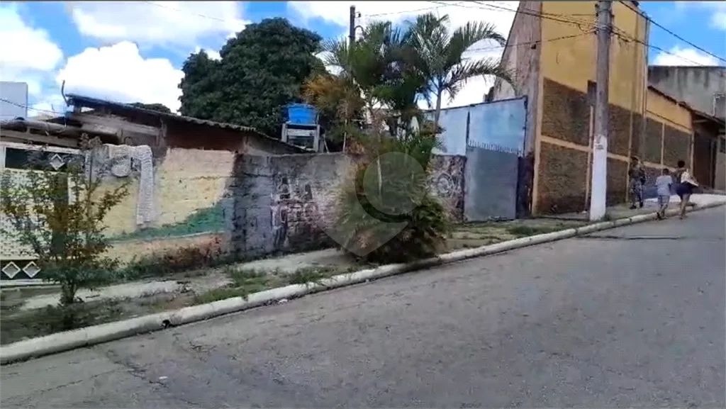 Terreno à venda em Parque santa rita - SP