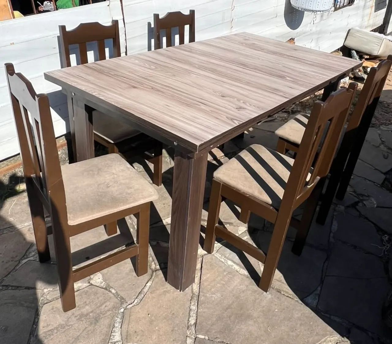 Vendo mesa com 5 cadeiras 494540246484275201