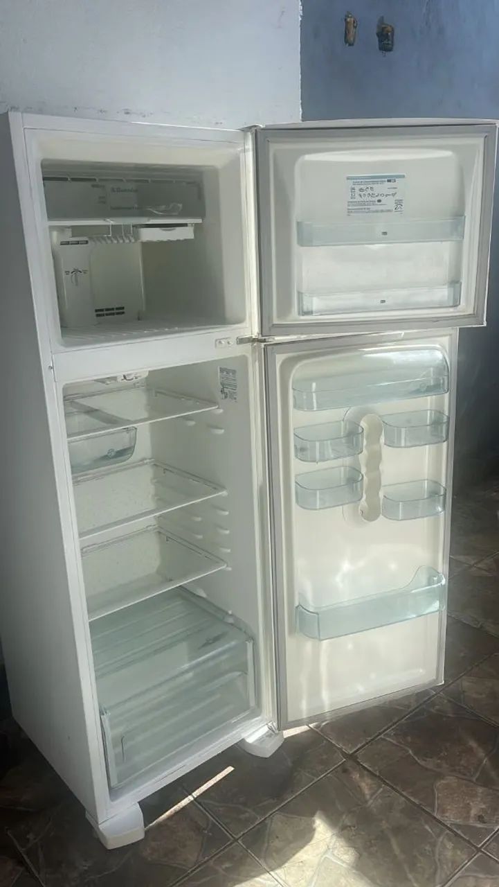 Vendo geladeira usada funcionando perfeitamente  - Foto 6