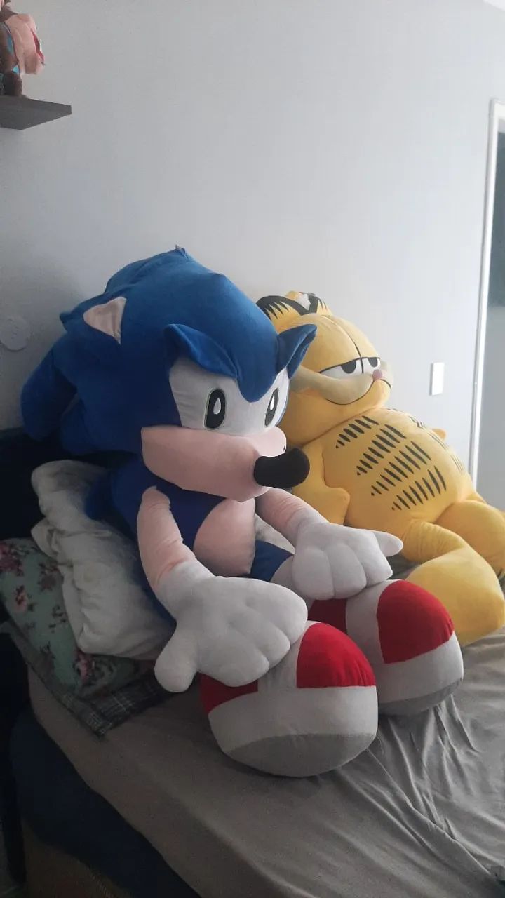 Ursos gigantes sonic e garfield 