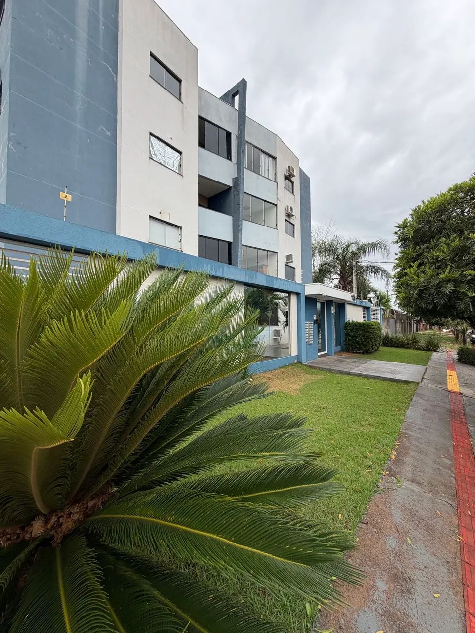 Apartamento com 2 dormitórios no Parque Alvorada