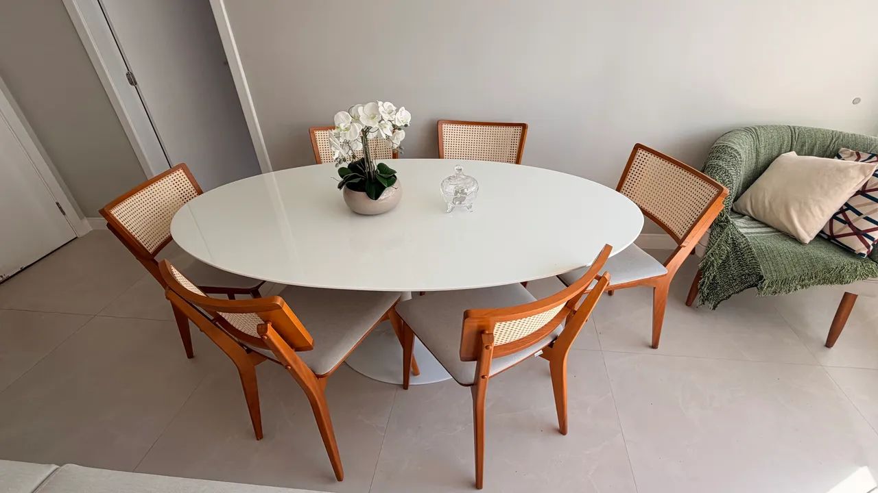 Mesa oval de nanoglass com base da saarinen designe (sem cadeiras)   - Foto 4