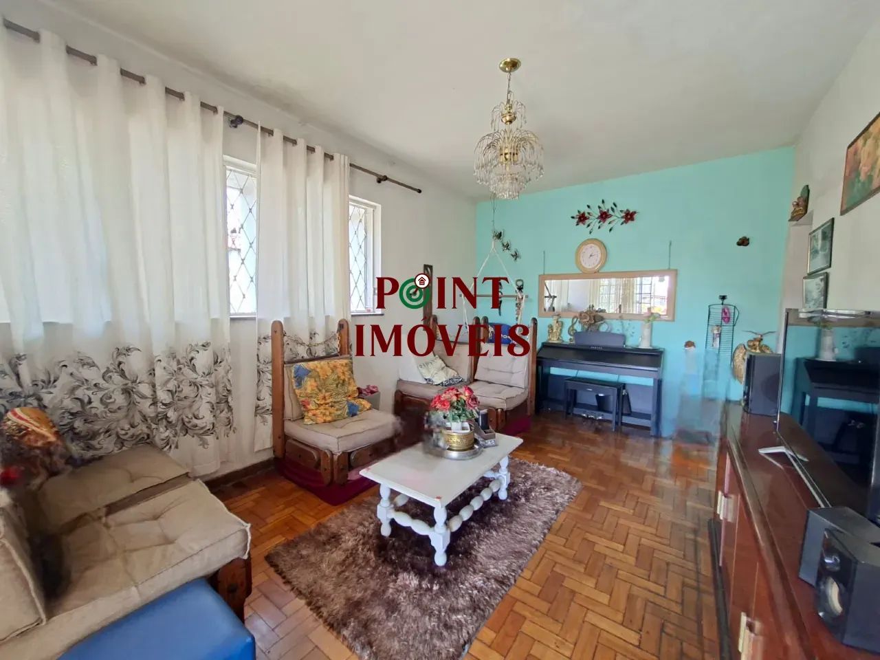 Casa com 5 quartos e 4 vagas, Bairro Barroca-BH - Foto 4
