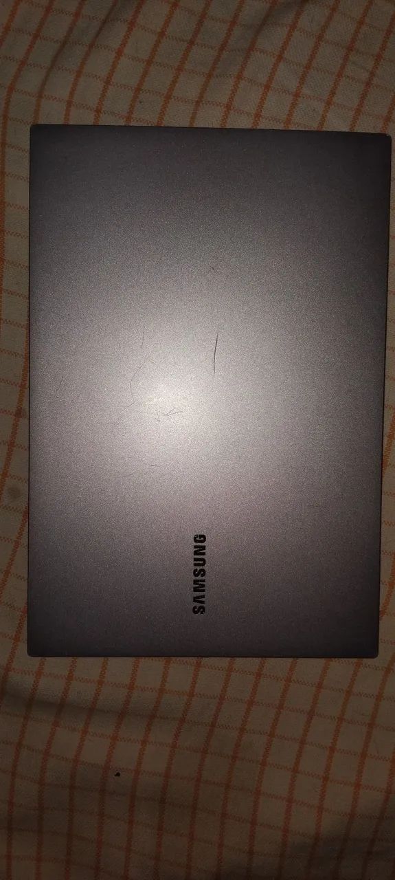 Notebook Samsung Book E30