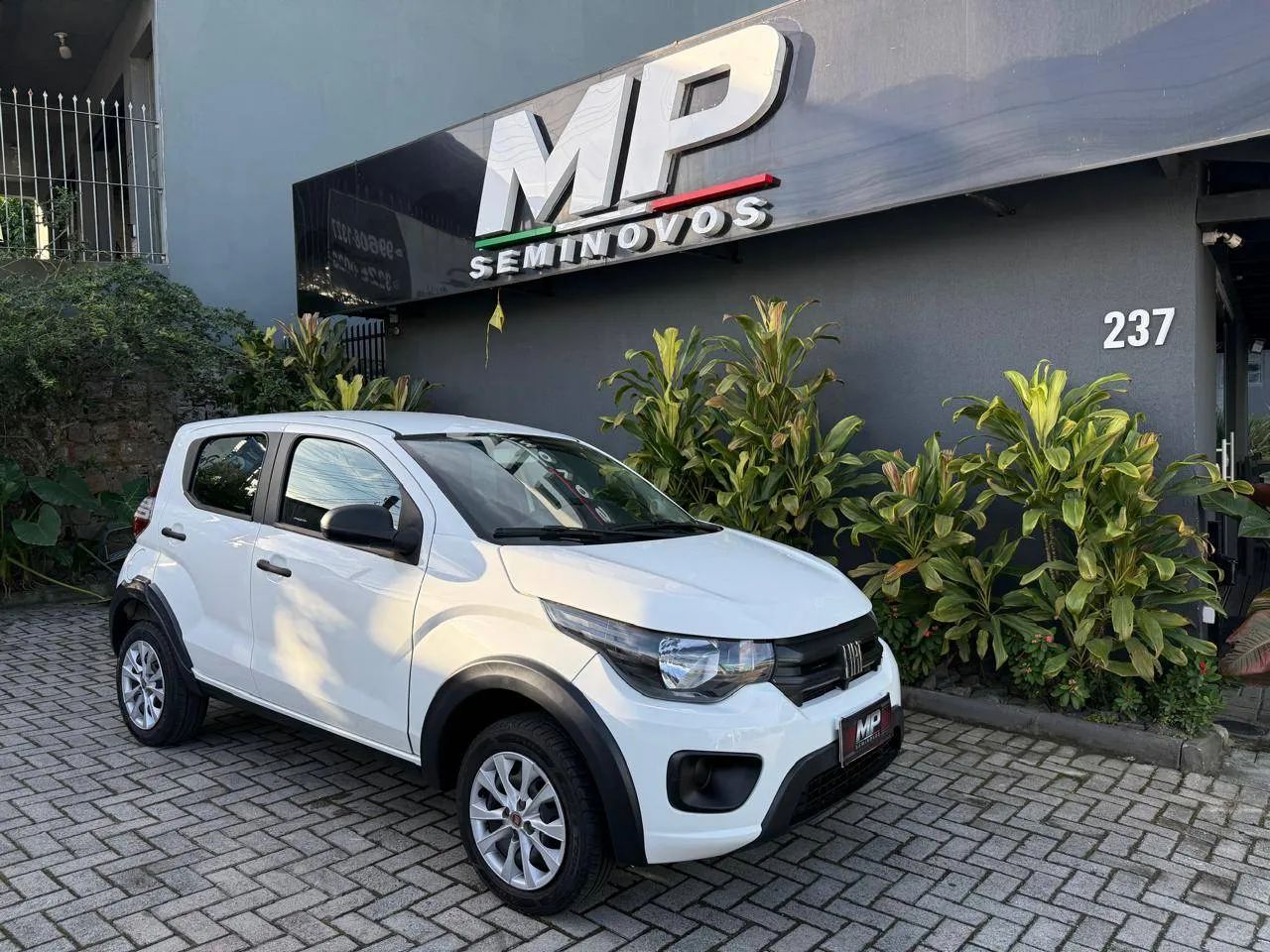 Fiat Mobi Like 1.0 Fire Flex 5P. 2023