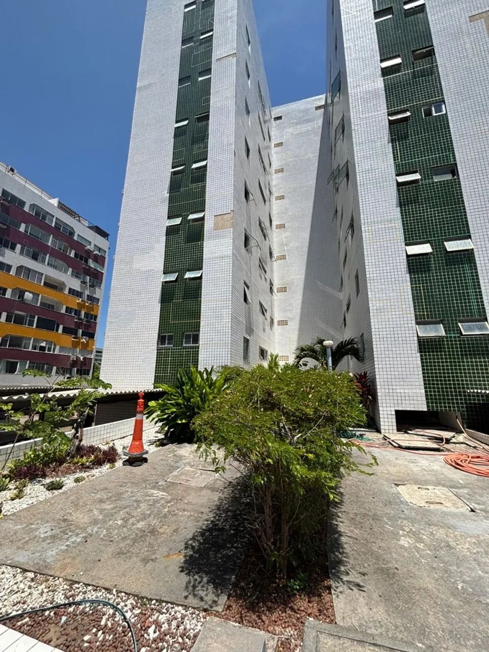 Excelente Apartamento (Nascente, com Vista para a Lagoa e o Mar)