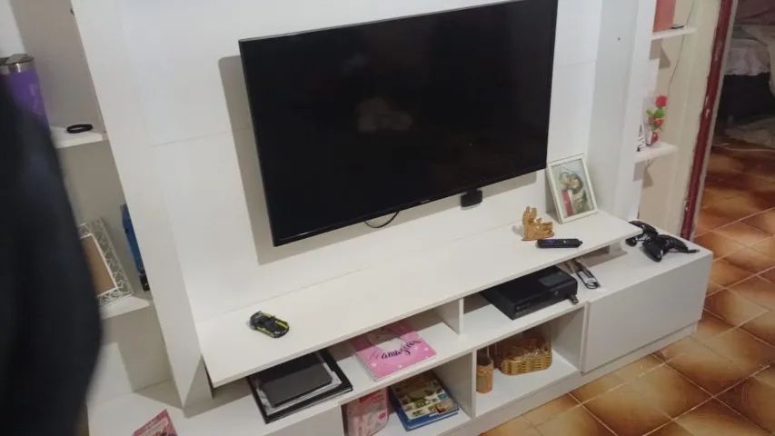 Rack com painel para TV Branco - Grande e Muito Conservado! - Foto 3