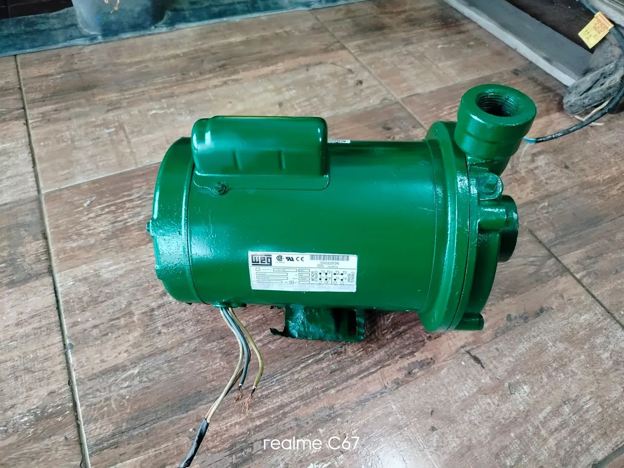 Vendo Bomba 1,5 CV monofásica  - Foto 2