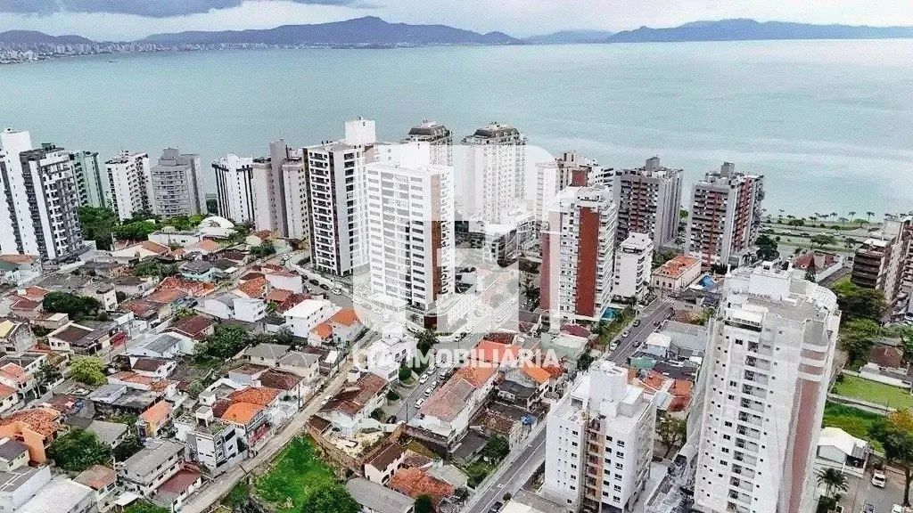 Terreno à venda na Agronômica