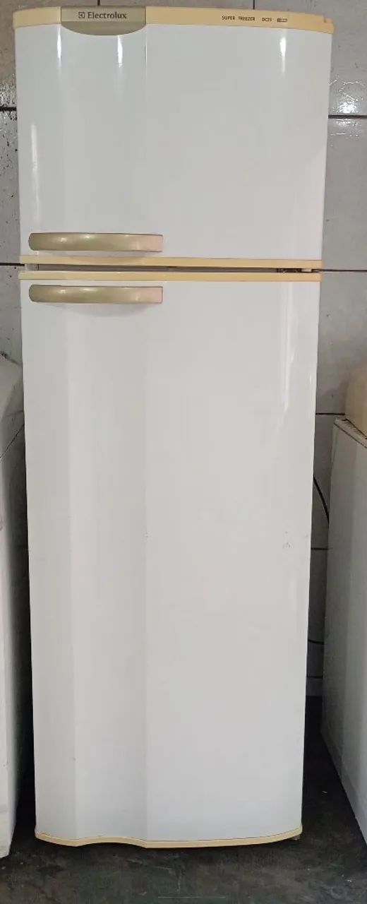Geladeira Eletrolux dc33 duplex 