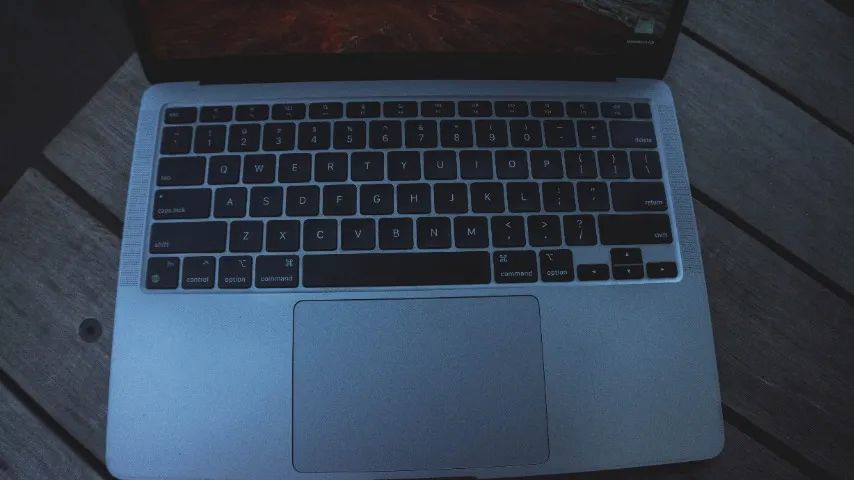 Macbook M1 8GB -256gb (2020) - Foto 3