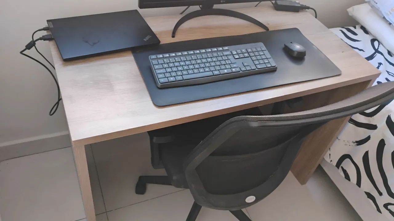 Mesa escritório 1,10m. - Foto 3