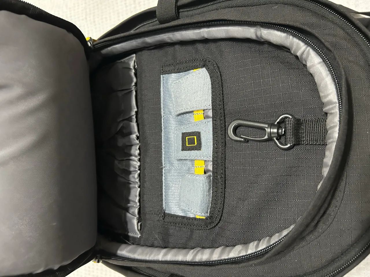 Mochila fotográfica Ruggard Outrigger 65 - Foto 6
