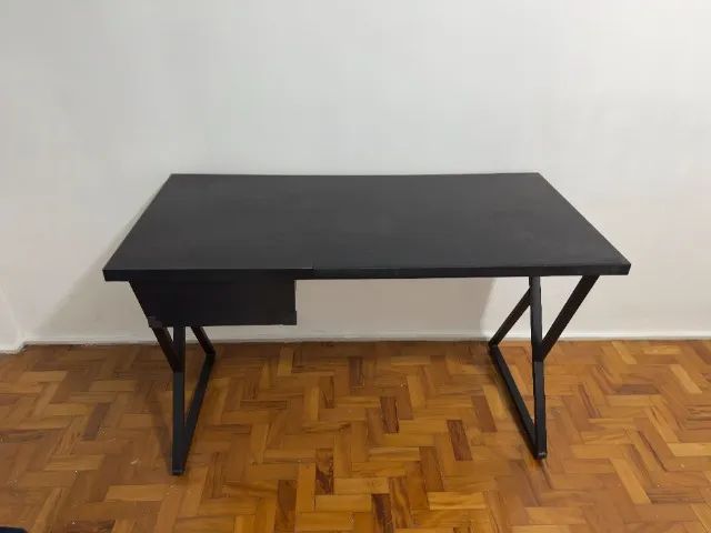 Escrivaninha/Mesa com gaveta - Foto 2