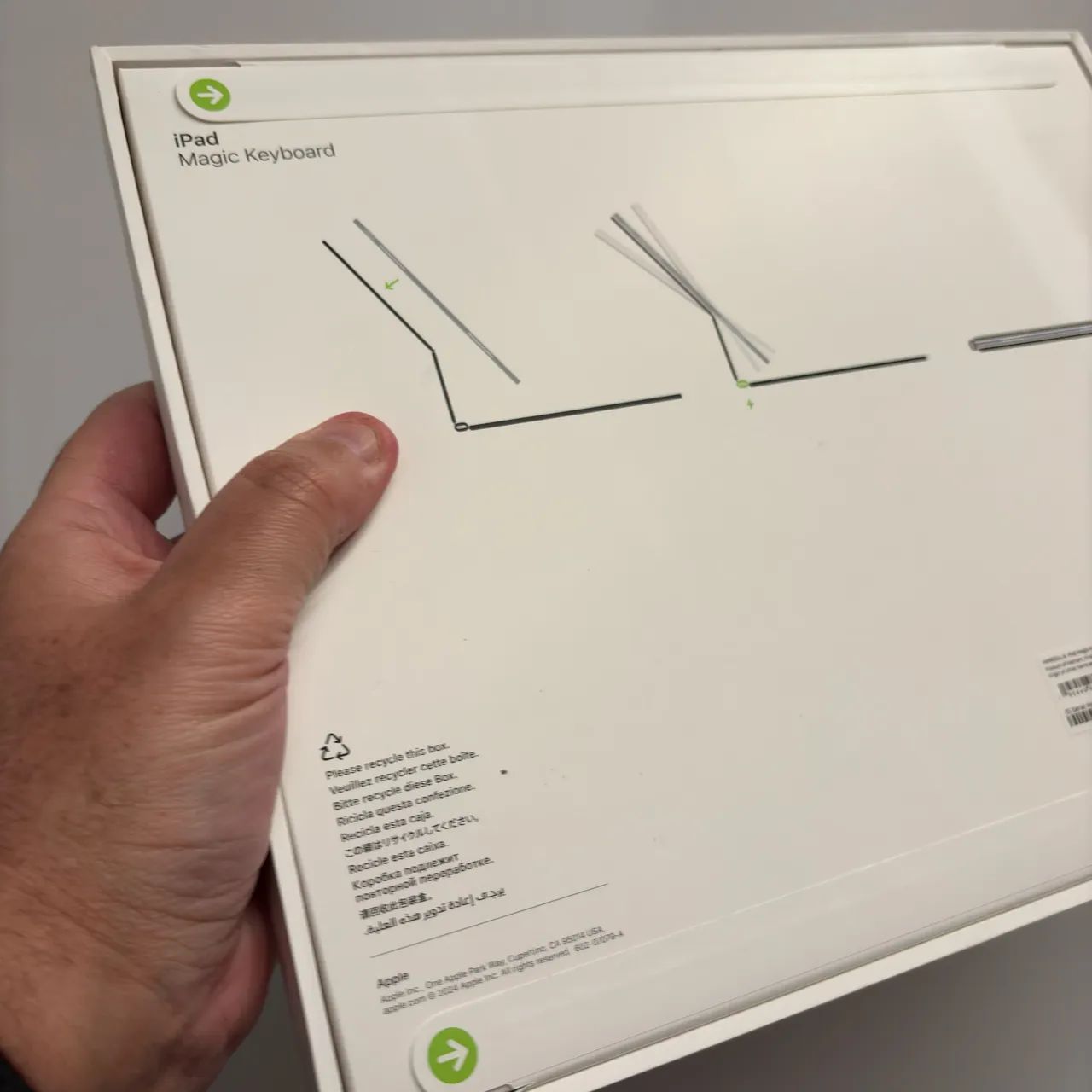 Magic Keyboard Ipad Pro 13 (M4 e M5) Novo Lacrados ! - Foto 3