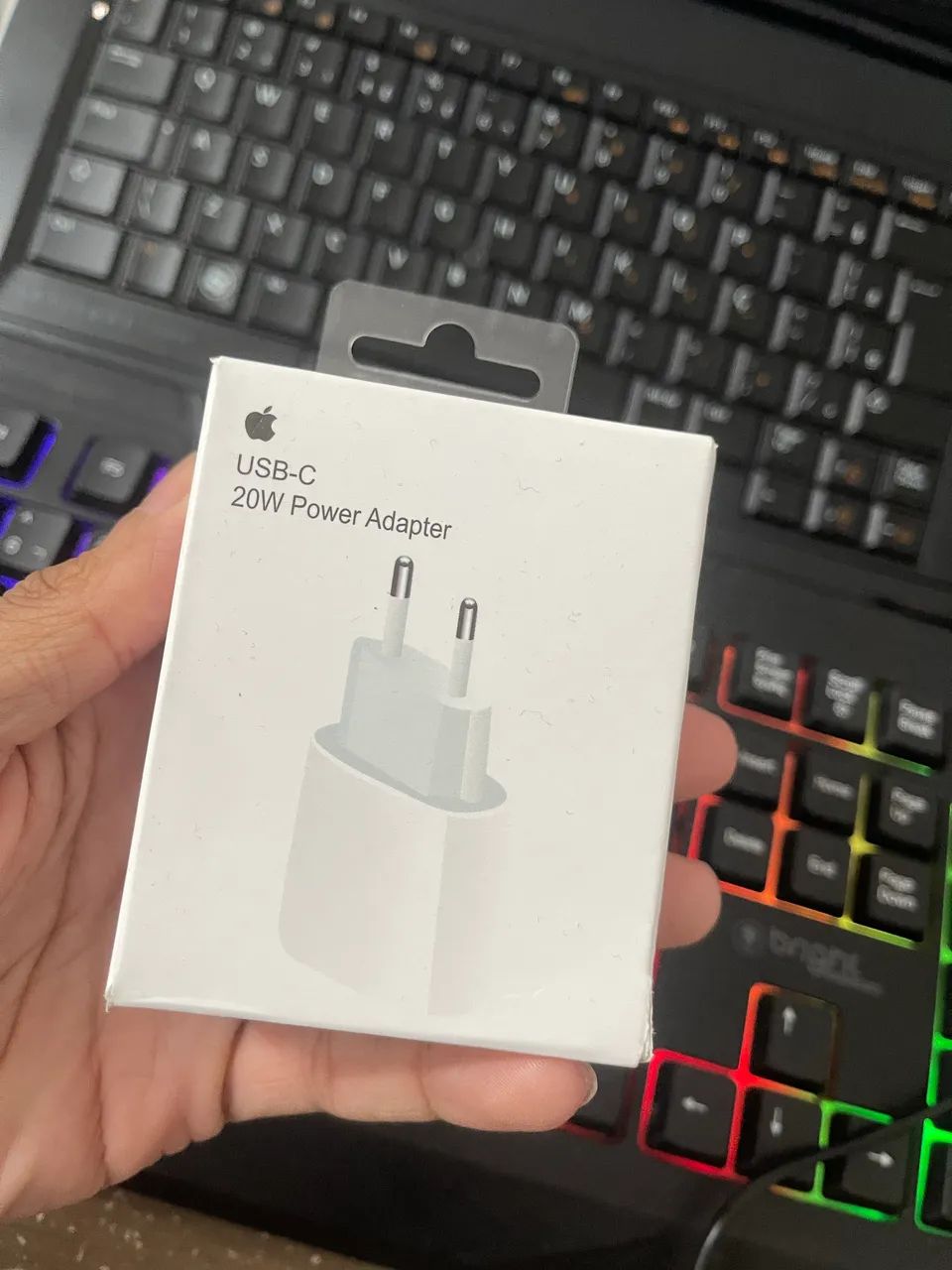 Fonte Apple USB-C 20W Original Lacrada