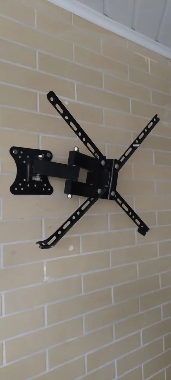 Suporte de tv articulado perfeito estado.