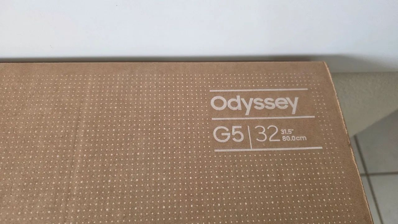 Monitor Samsung Curvo Odissey G5 32 - Foto 3