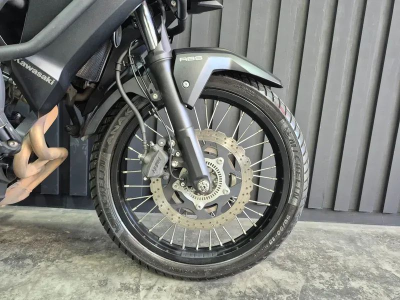Kawasaki Versys 200 cc  - Foto 3