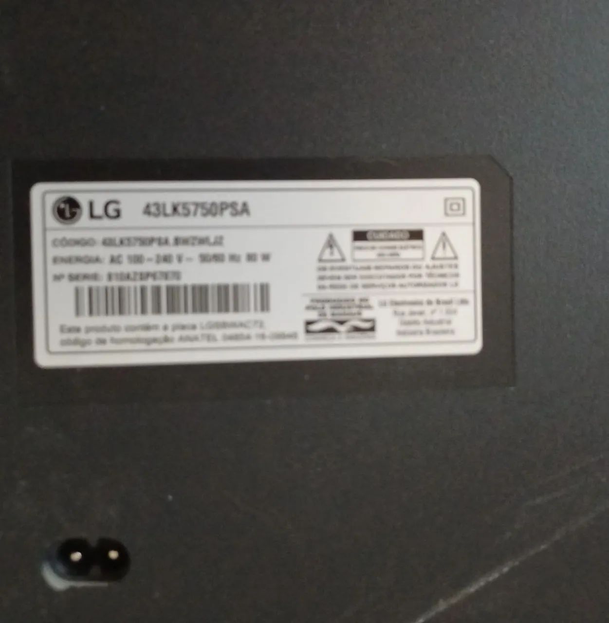 Tv 43 polegadas lg para retirar peças,  tela trincada - Foto 3