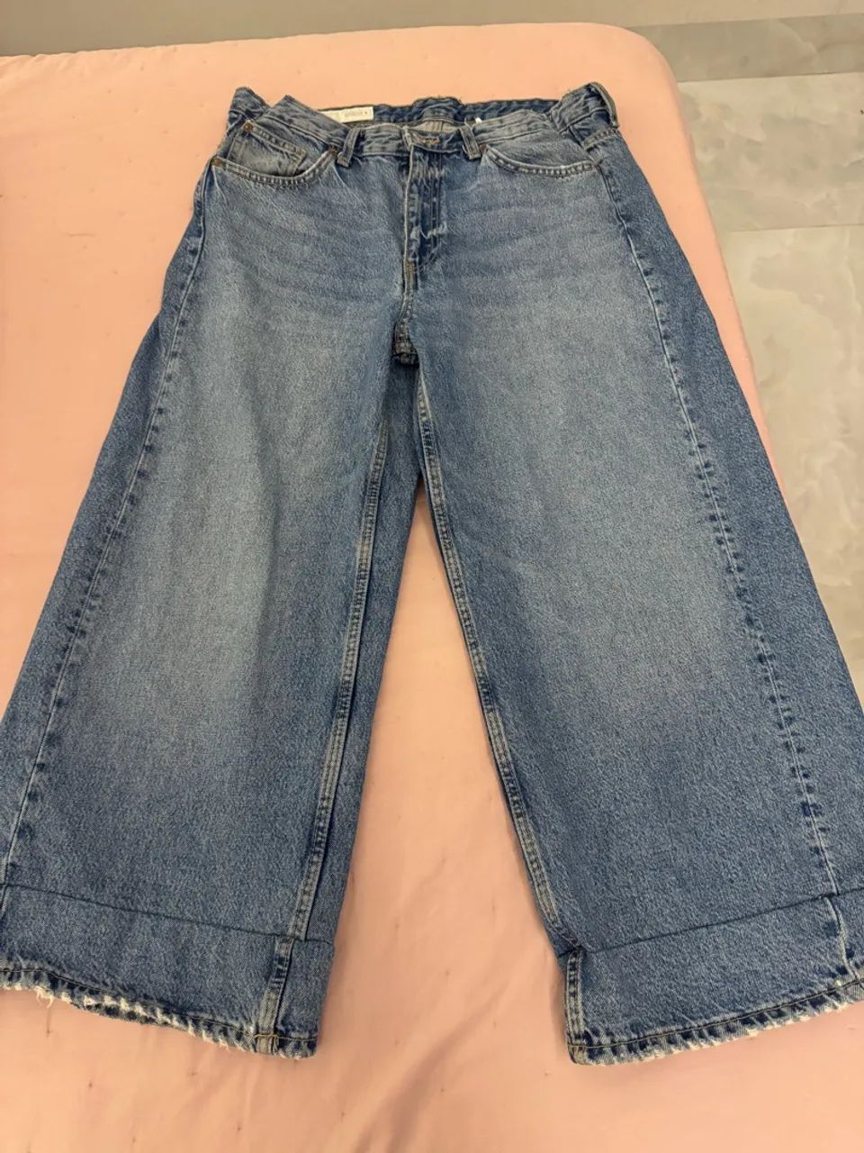 Calça Zara com barra feita (tenho 1,55)