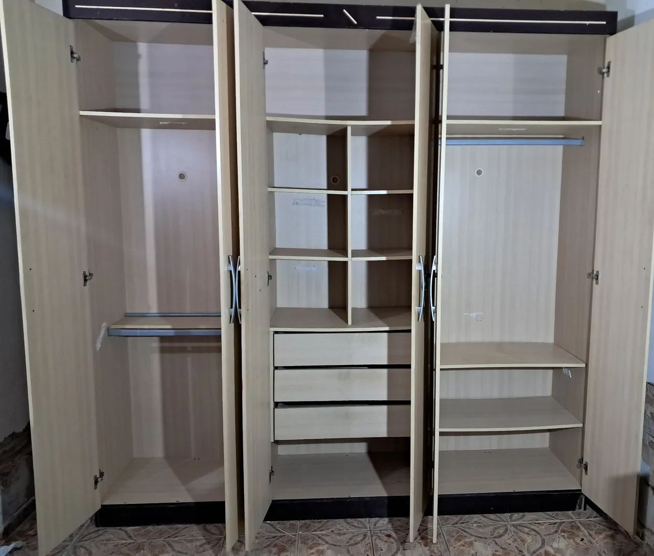 GUARDA ROUPA promoção p/ vender rápido - Foto 2